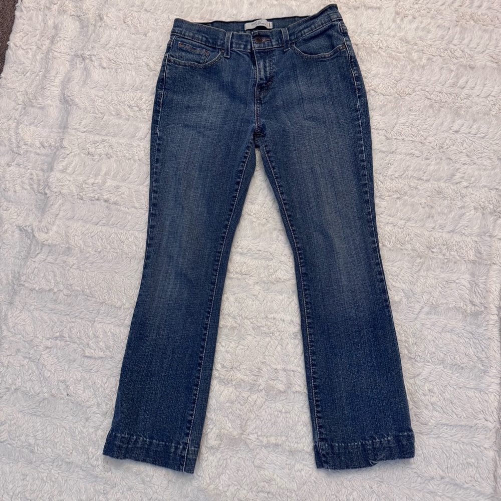 Levi’s 515 Bootcut Jeans  size 4 | Medium-Dark Wash | Mid Rise Style Classic
